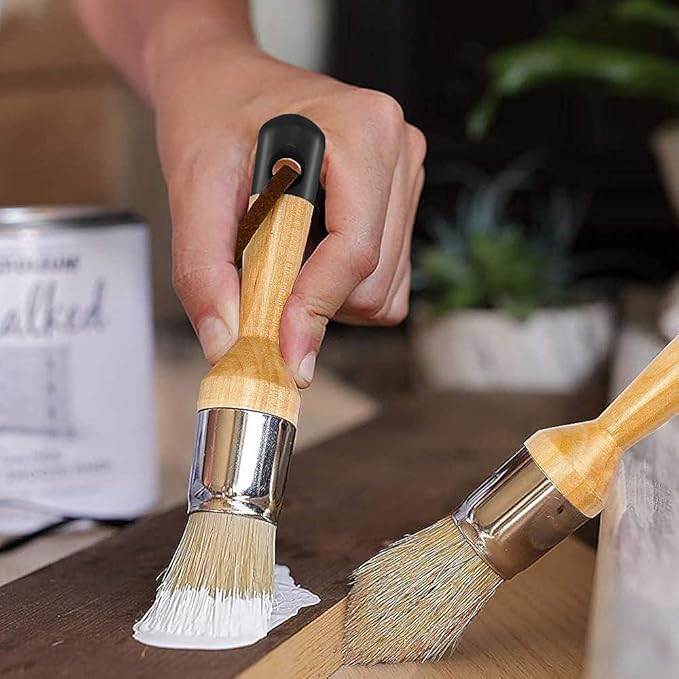 Stationerie 3 Pieces Chalk and Wax Paint Brushes Bristle Stencil Brushes for Wood Furniture Home Decor, Including Flat Pointed and Round Chalked Paint Brushes