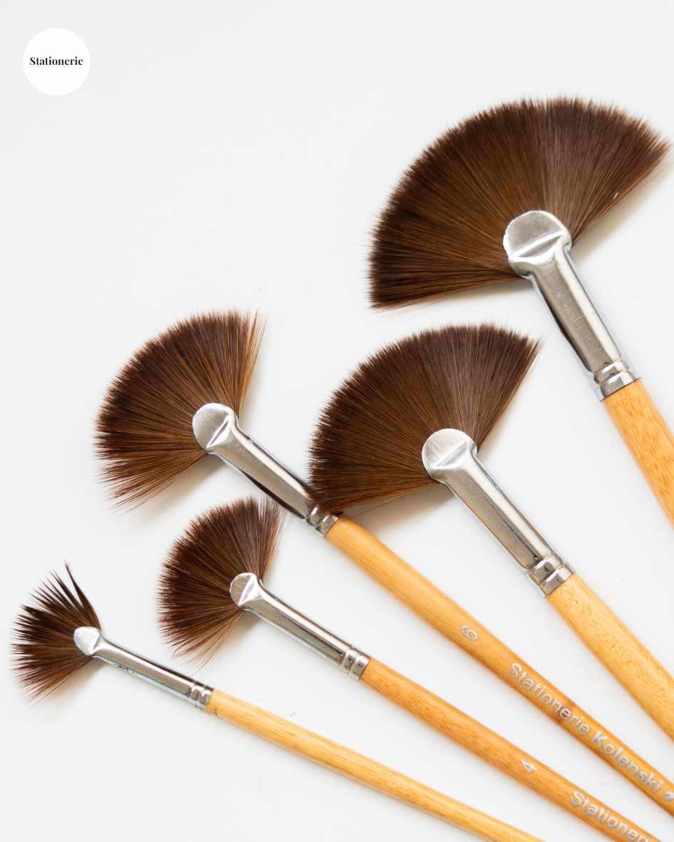 Stationerie Fan Brush 5 Kolinsky Syn
