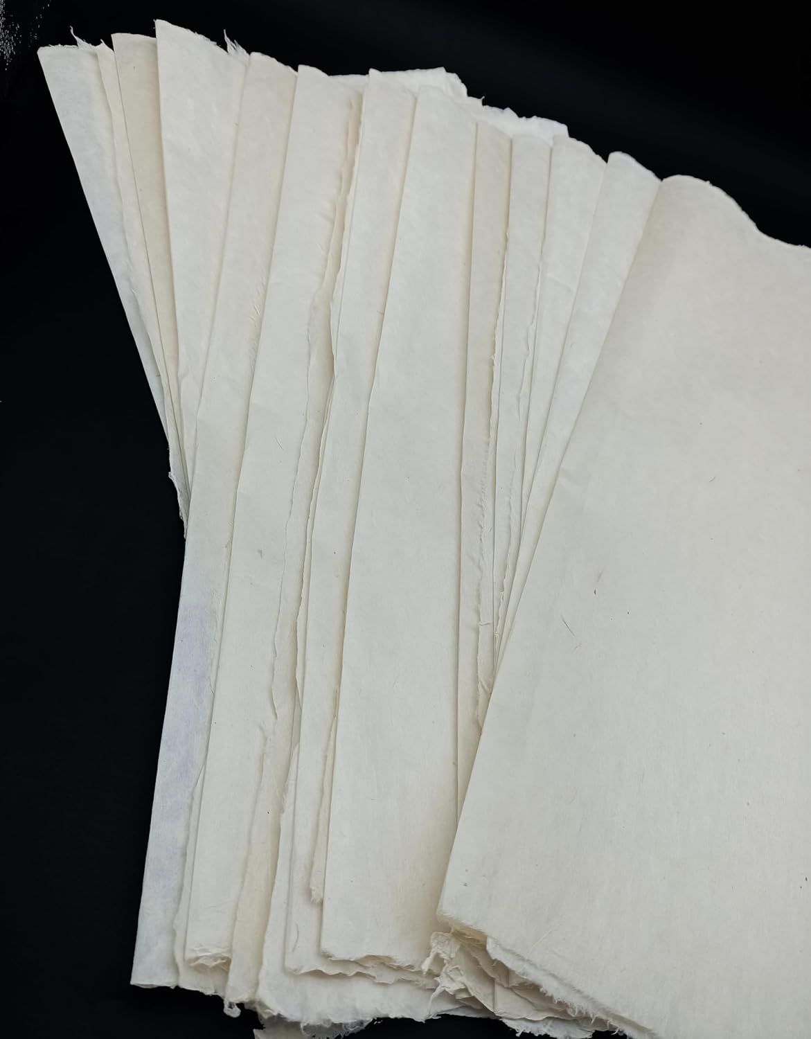 Stationerie Handmade Nepali Sumi Calligraphy Painting Rice Paper 100% Ripe 15 Sheets 20'' x 30'' inch  (With Paper Roll Holder)