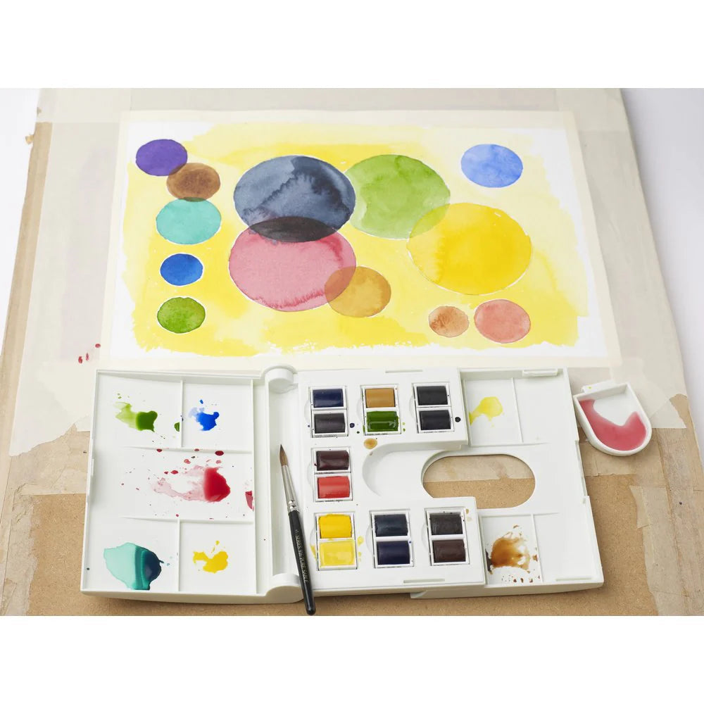 Winsor & Newton Professional Water Colour Field Set 14 Half Pans - lifestyle