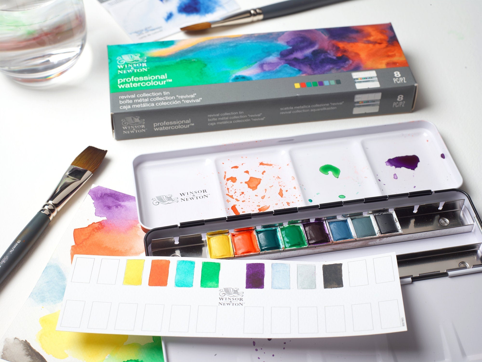 Winsor & Newton Professional Watercolour Revival Collection 8 Half Pans - in use